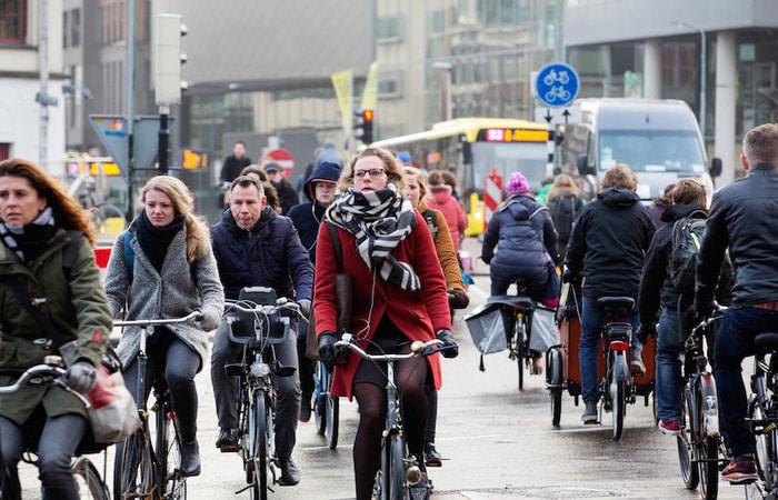 Места в Амстердаме_велосипедисты