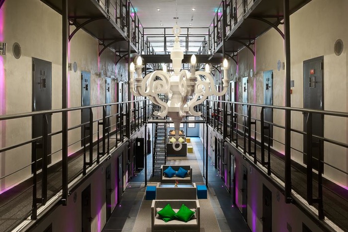 Отель-тюрьма, в котором захочется остаться | Go to Holland